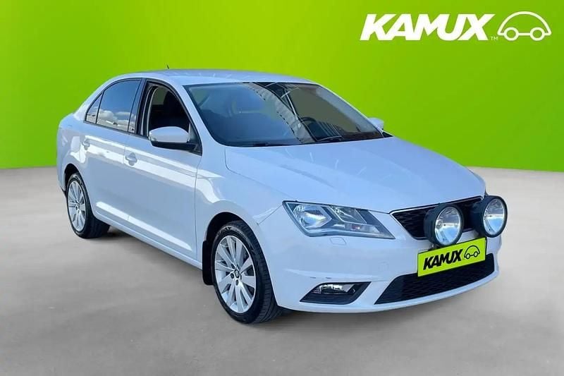 Vit Begagnad 2016 Seat Toledo Halvkombi | 69 800 kr - Bild 1/4