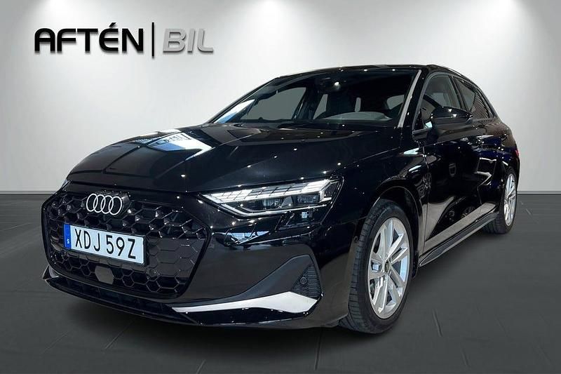 Svart Begagnad 2024 Audi A3 Advanced Plus Halvkombi | 308 900 kr (Lite dyr) - Bild 1/3