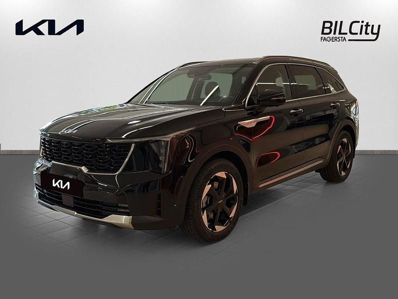 Svart Ny 2025 Kia Sorento Advance SUV | 624 899 kr (Marknadspris) - Bild 1/4