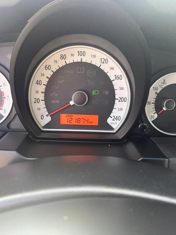 Röd Begagnad 2007 Kia Ceed 4 Halvkombi | 43 000 kr (Marknadspris) - Bild 1/4