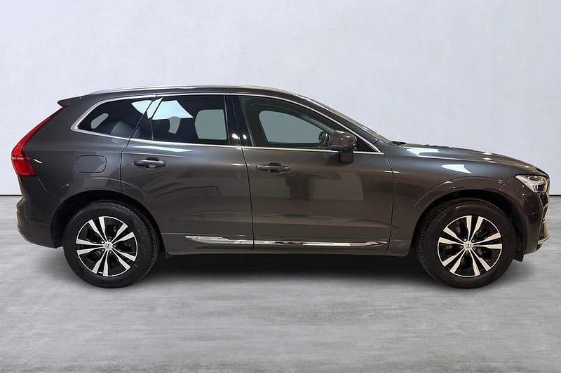 Begagnad Volvo XC60 355 HK (261 kW) 2022 Grå SUV