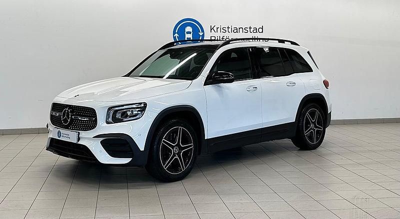 Vit Begagnad 2020 Mercedes GLB250 Premium SUV | 369 900 kr (Marknadspris) - Bild 1/4