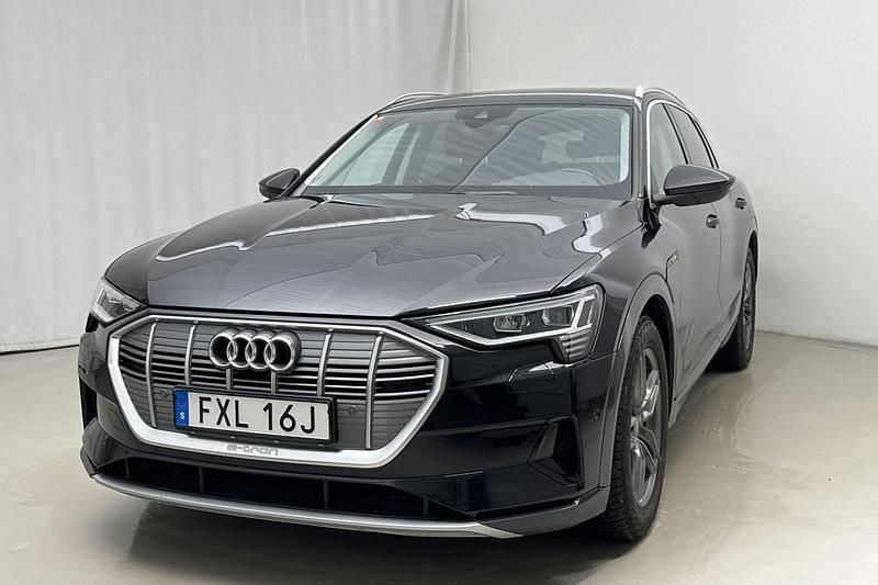 Svart Begagnad 2021 Audi e-tron Proline SUV | 280 000 kr (Superpris) - Bild 1/4