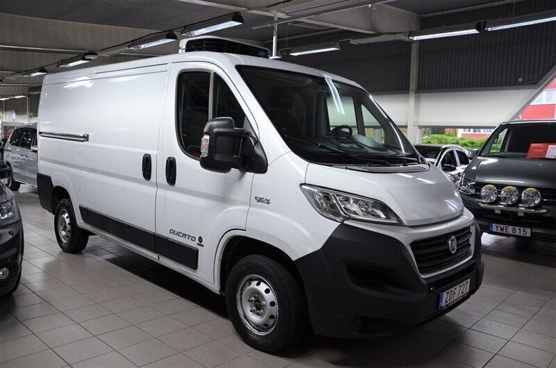 Vit (vit metallic) Begagnad 2019 Fiat Ducato Van | 159 000 kr - Bild 1/4