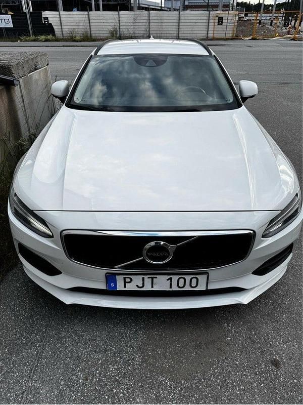 Begagnad 2018 Volvo V90 Kinetic Kombi | 169 000 kr (Dyr) - Bild 1/4