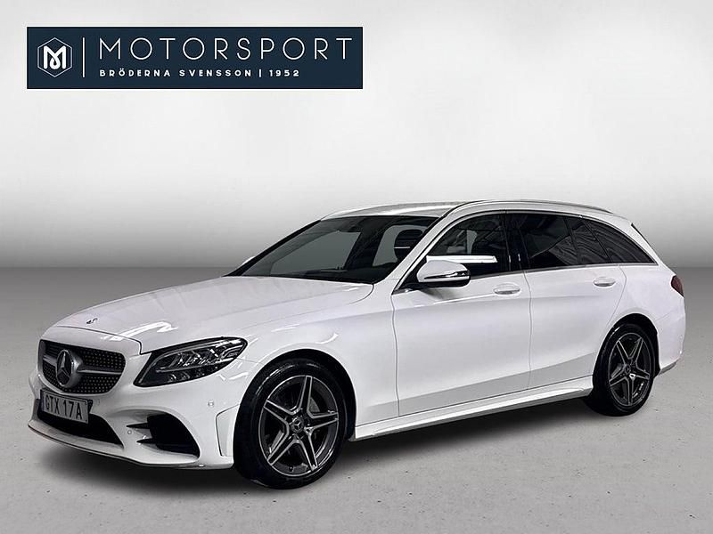 Vit Begagnad 2019 Mercedes C200 AMG line Kombi | 274 900 kr (Marknadspris) - Bild 1/4