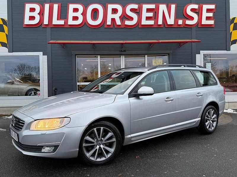 Silver Begagnad 2016 Volvo V70 Kinetic Kombi | 165 000 kr (Lite dyr) - Bild 1/4
