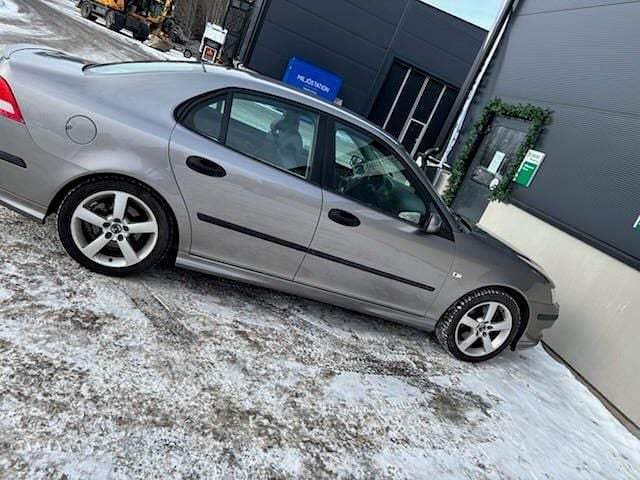 Begagnad Saab 9-3 Aero 209 HK (153 kW) 2003