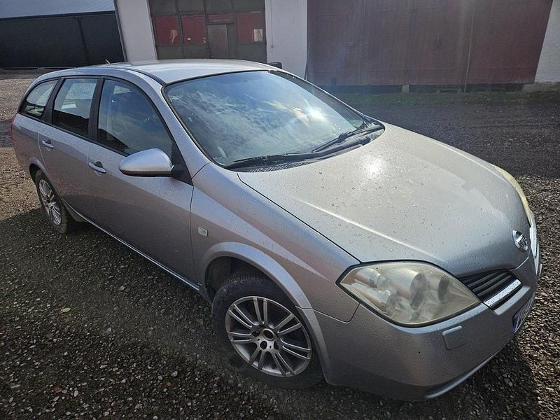Silver Begagnad 2004 Nissan Primera Kombi | 18 000 kr (Lite dyr) - Bild 1/3