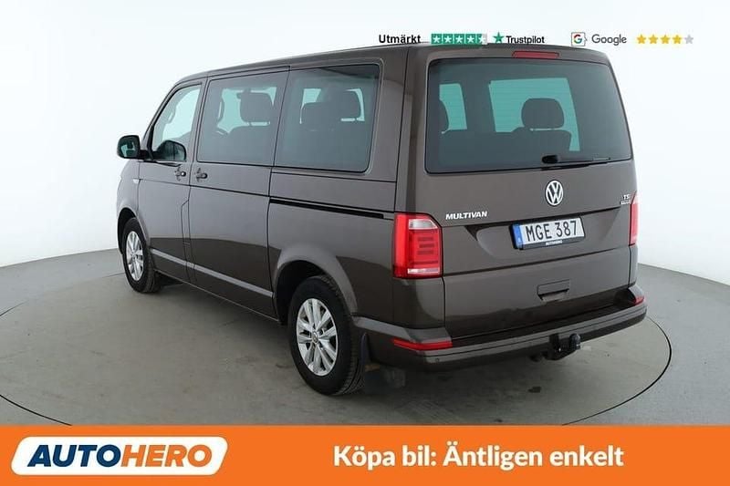 Begagnad VW Multivan Comfortline 151 HK (111 kW) 2015 Brun Van