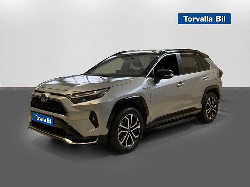Grå Begagnad 2022 Toyota RAV4 Hybrid Style SUV | 459 900 kr (Marknadspris) - Bild 1/4