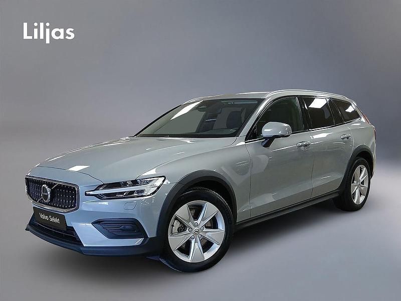 Begagnad 2024 Volvo V60 CC Kombi | 409 000 kr (Marknadspris) - Bild 1/3