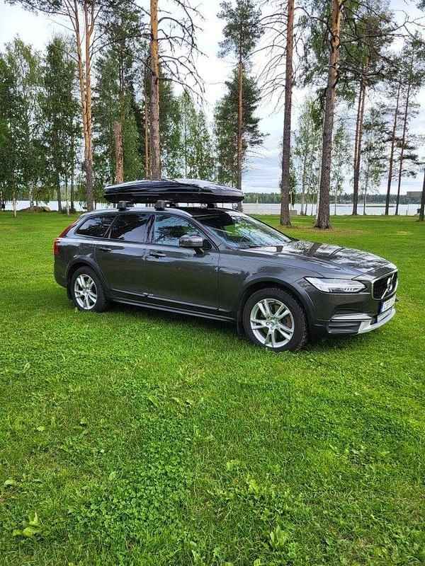Grå Begagnad 2019 Volvo V90 CC Kombi | 260 000 kr (Bra pris) - Bild 1/4