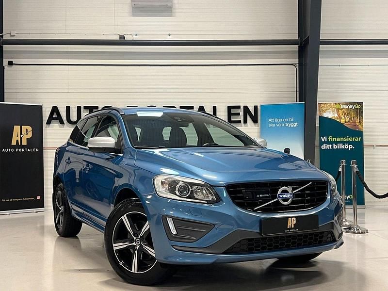 Blå Begagnad 2016 Volvo XC60 R-Design SUV | 184 900 kr (Dyr) - Bild 1/4