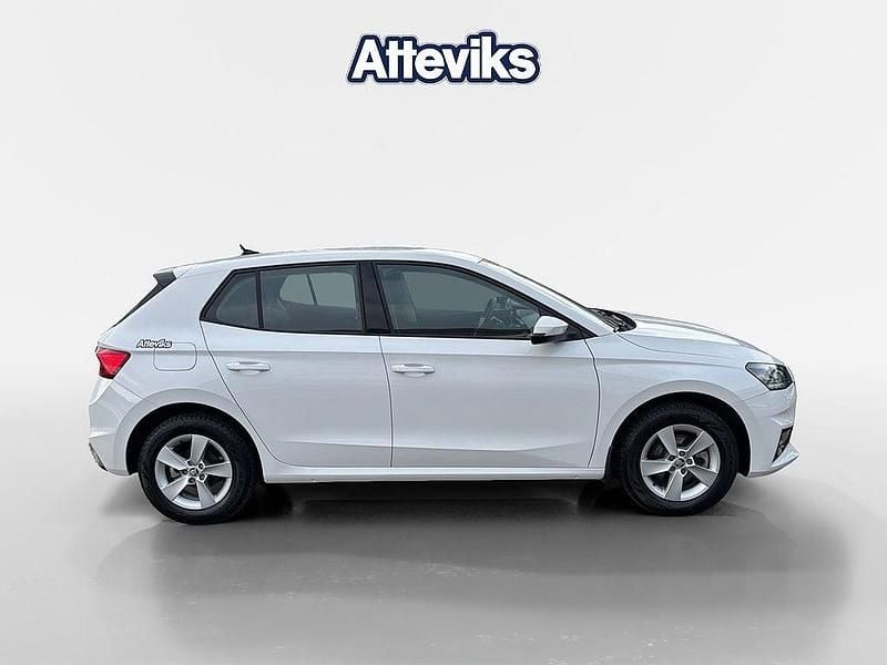 Begagnad Skoda Fabia 116 HK (85 kW) 2024 Vit Halvkombi