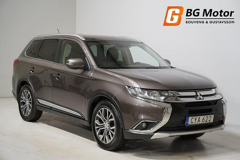 Begagnad Mitsubishi Outlander 150 HK (110 kW) 2016 Brun SUV