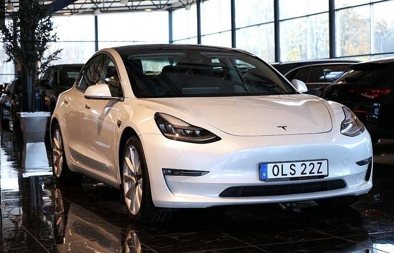 Vit Begagnad 2019 Tesla Model 3 Long Range AWD Sedan | 313 000 kr - Bild 1/4