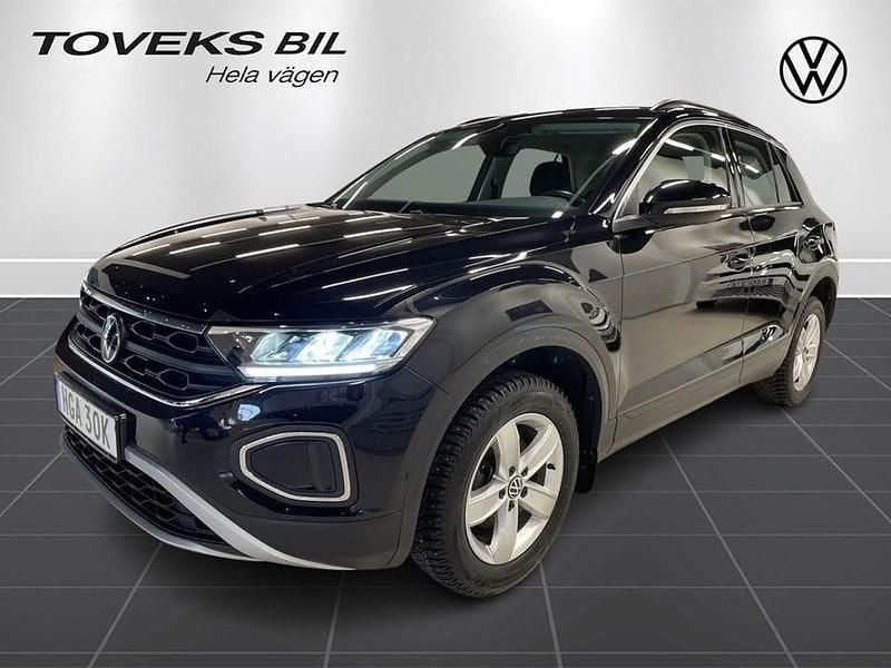 Begagnad VW T-Roc 150 HK (110 kW) 2023 Deep black pearl SUV