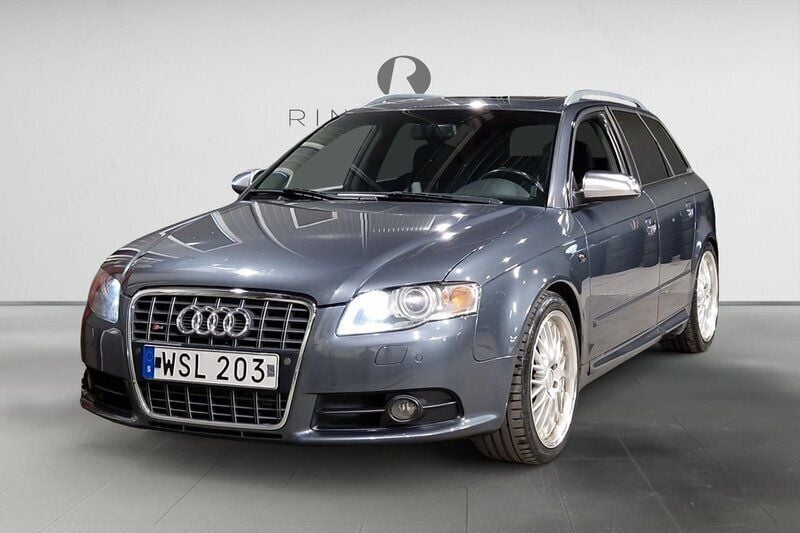 Grå Begagnad 2005 Audi S4 Kombi | 94 900 kr (Lite dyr) - Bild 1/3