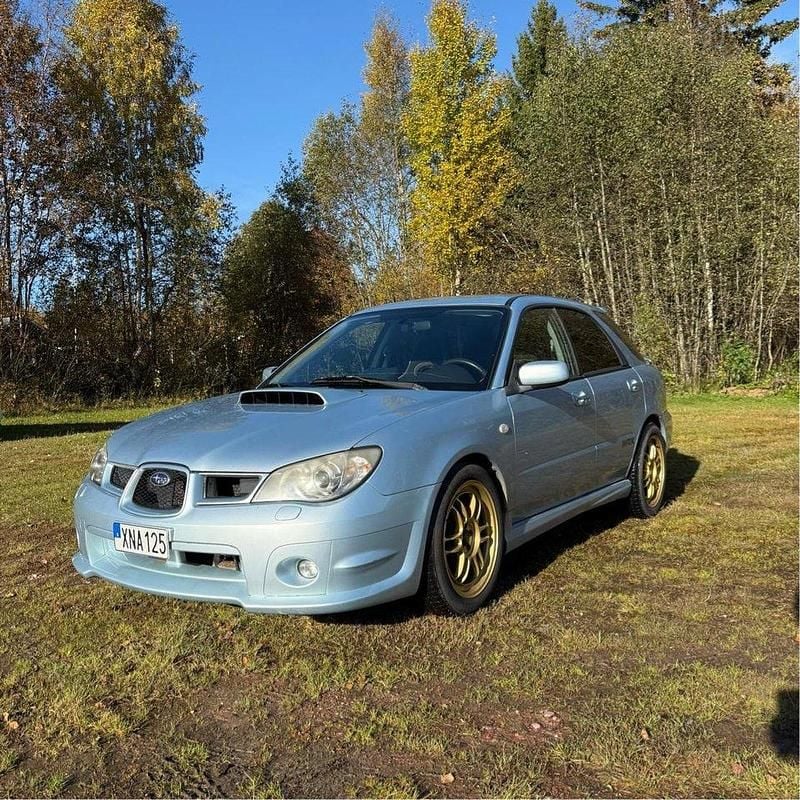 Blå Begagnad 2006 Subaru Impreza Kombi | 70 000 kr (Marknadspris) - Bild 1/4