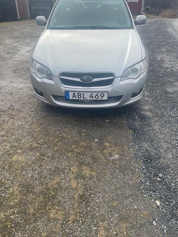 Begagnad Subaru Legacy 165 HK (121 kW) 2007 Kombi