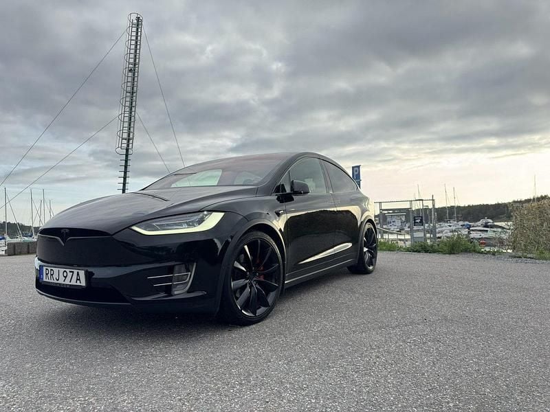 Svart Begagnad 2019 Tesla Model X SUV | 450 000 kr (Bra pris) - Bild 1/4