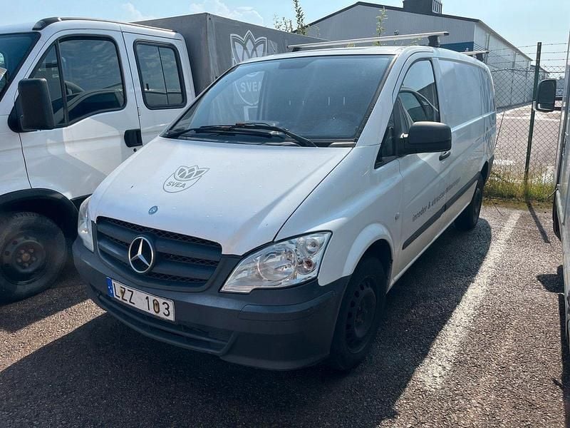 Vit Begagnad 2011 Mercedes Vito Minibuss | 17 500 kr (Superpris) - Bild 1/4