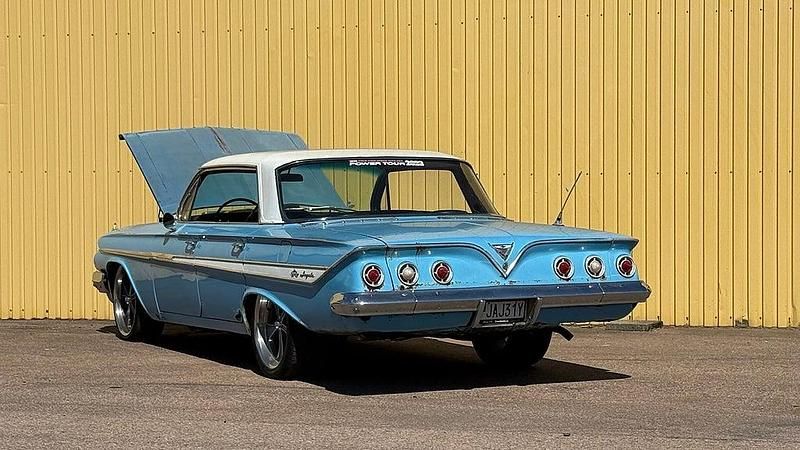 Begagnad Chevrolet Impala LS 360 HK (264 kW) 1961 Flerfärgad Sedan