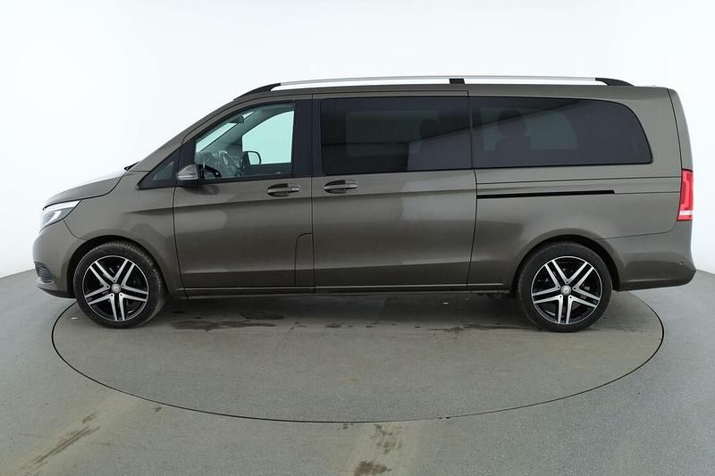 Begagnad Mercedes V250 190 HK (139 kW) 2016 Grå Minibuss