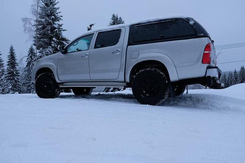 Begagnad 2012 Toyota HiLux Pickup | 220 000 kr (Lite dyr) - Bild 1/4