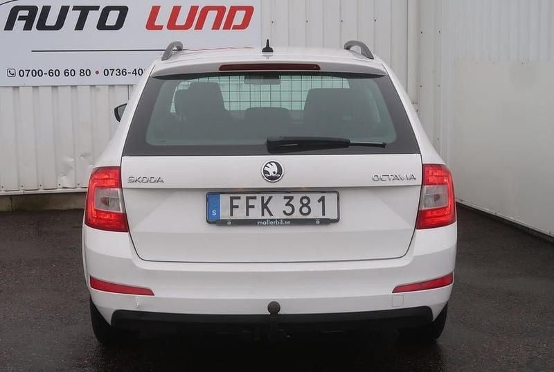 Begagnad Skoda Octavia 105 HK (77 kW) 2015 Vit Halvkombi