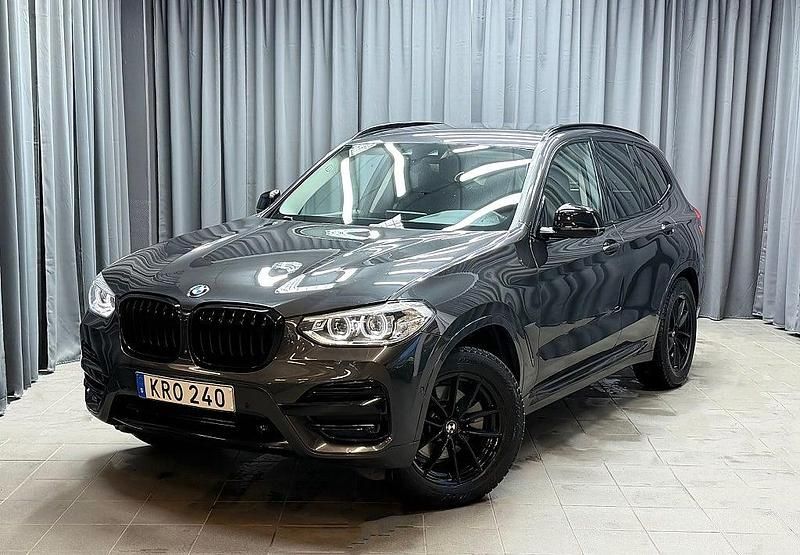 Grå Begagnad 2020 BMW X3 SUV | 349 000 kr (Marknadspris) - Bild 1/4