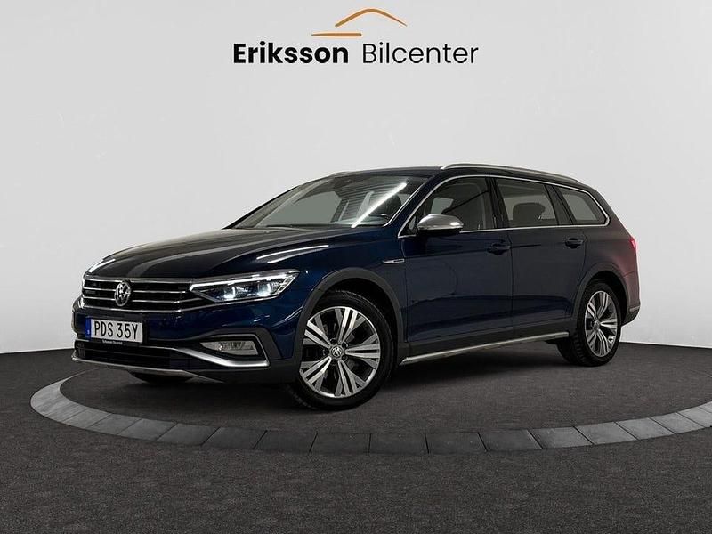 Blå Begagnad 2020 VW Passat Alltrack Kombi | 169 900 kr (Marknadspris) - Bild 1/4