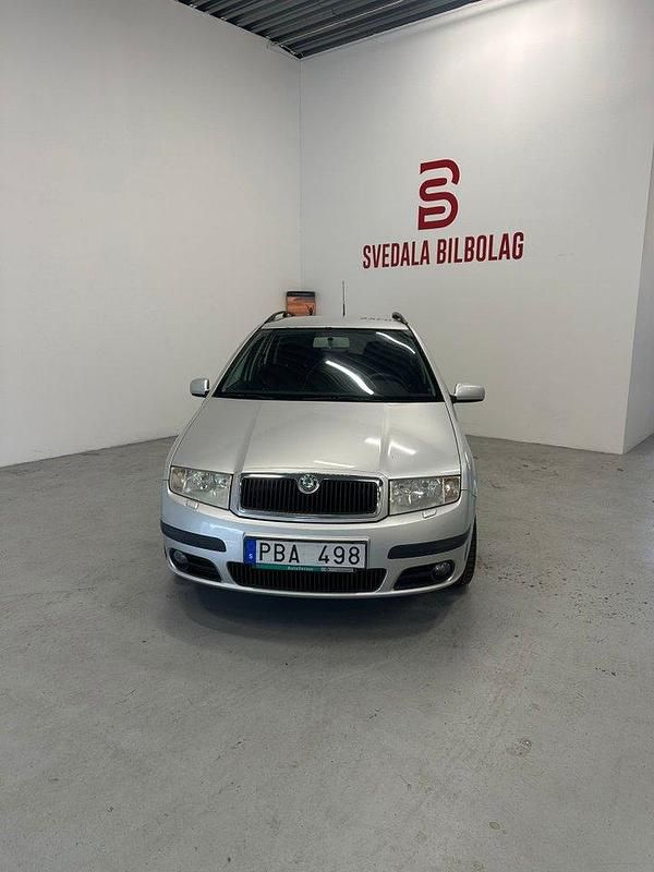 Silver Begagnad 2007 Skoda Fabia Kombi | 18 900 kr (Marknadspris) - Bild 1/4