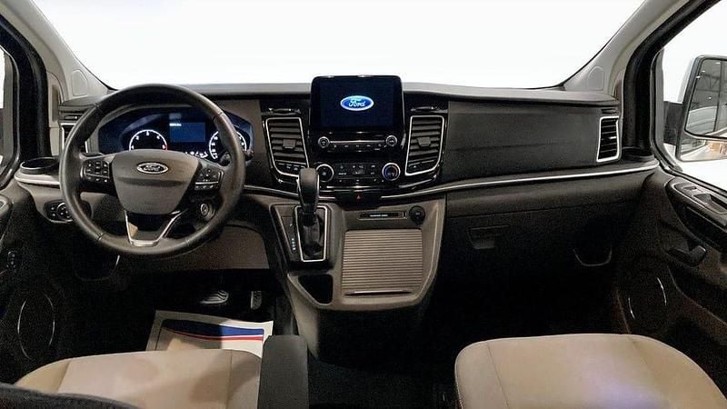 Begagnad Ford Tourneo Custom Titanium 170 HK (125 kW) 2023 Vit Van
