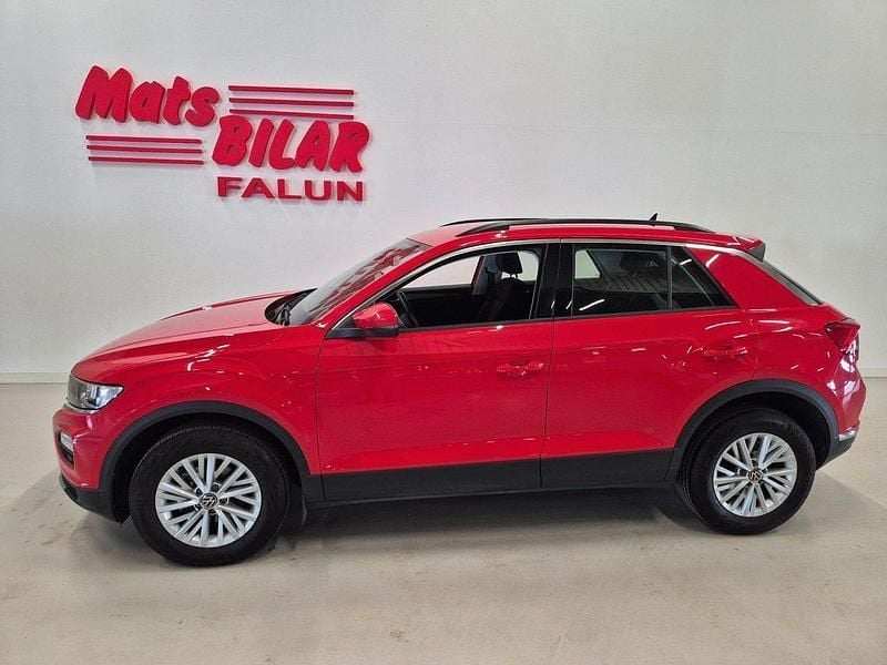 Röd Begagnad 2021 VW T-Roc SUV | 229 900 kr (Lite dyr) - Bild 1/4