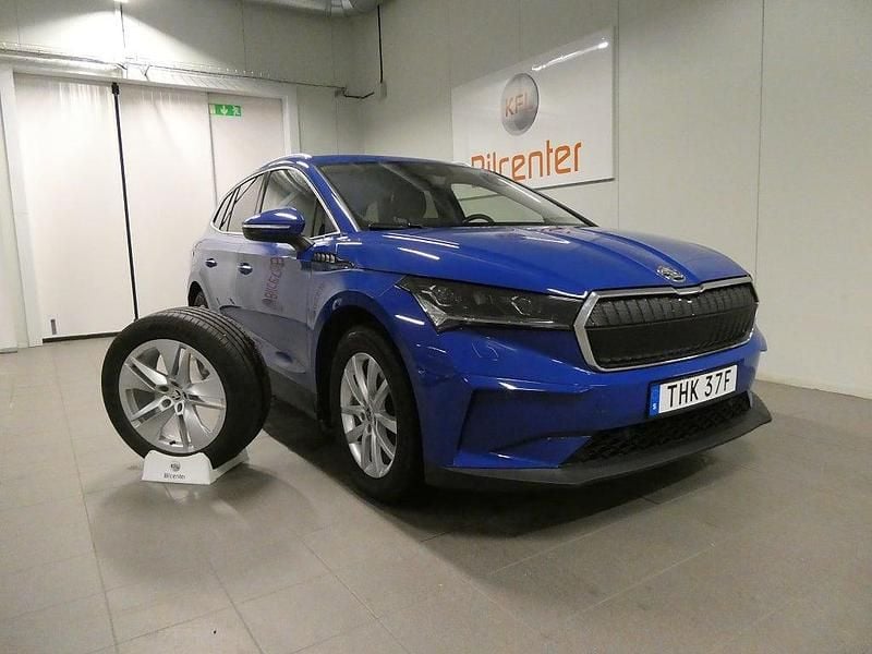 Blå Begagnad 2022 Skoda Enyaq iV SUV | 349 900 kr (Marknadspris) - Bild 1/3