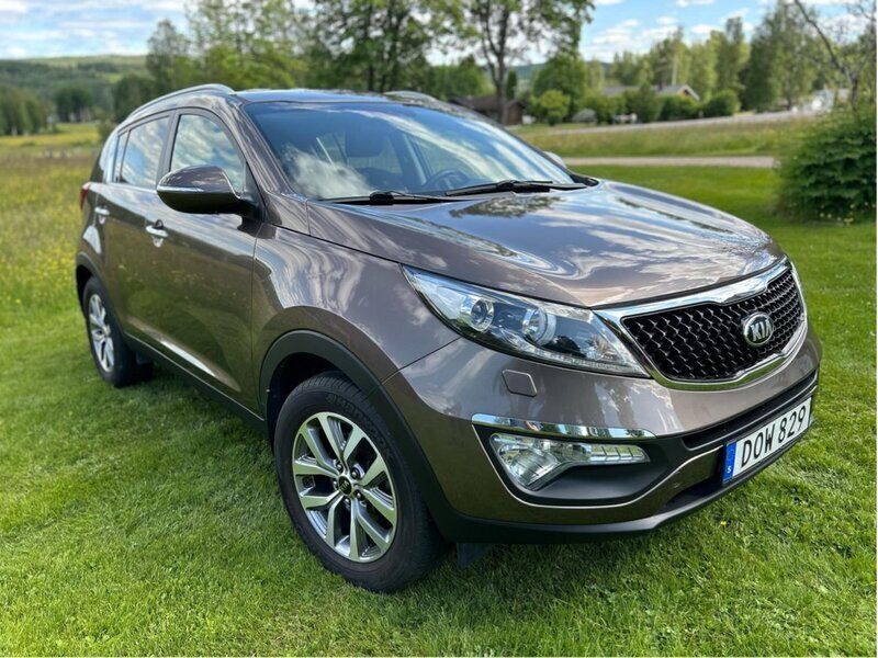 Brun Begagnad 2014 Kia Sportage Comfort SUV | 152 000 kr - Bild 1/4