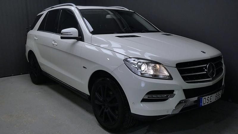 Begagnad Mercedes ML350 AMG line 258 HK (189 kW) 2012 Vit SUV