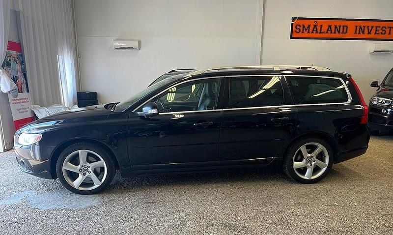 Svart Begagnad 2009 Volvo V70 Summum Kombi | 119 900 kr - Bild 1/4
