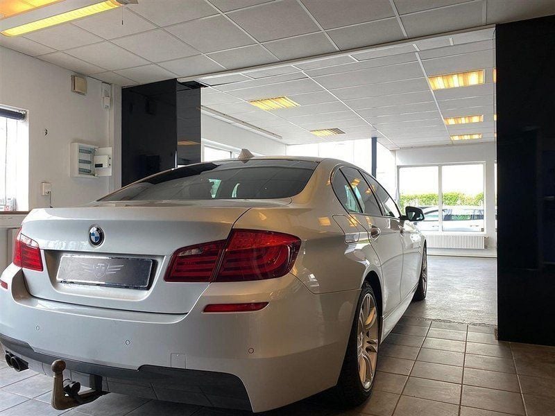 Begagnad BMW 525 Sport Line 218 HK (160 kW) 2012 Ljusgrå Sedan