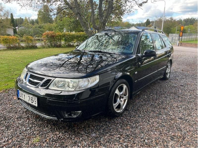 Svart Begagnad 2004 Saab 9-5 Aero Kombi | 7 900 kr (Superpris) - Bild 1/4
