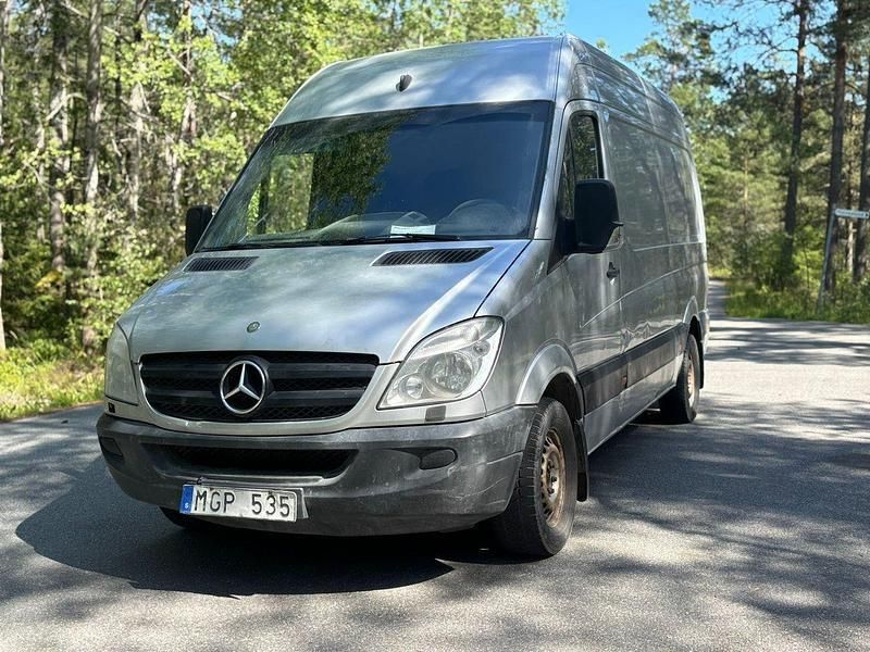 Silver Begagnad 2012 Mercedes Sprinter Van | 95 000 kr (Marknadspris) - Bild 1/4