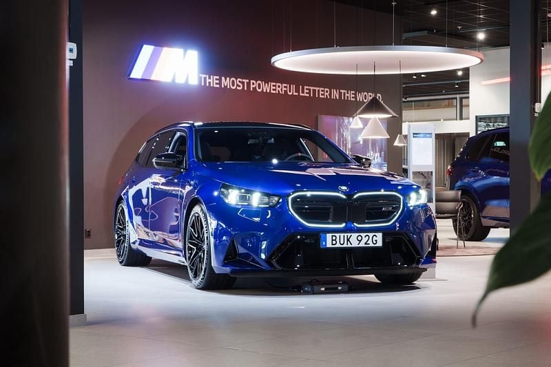 Ny BMW M5 Comfort Edition 2026 Blå Kombi