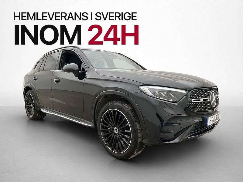 Begagnad Mercedes GLC300e AMG line 204 HK (150 kW) 2023 Svart SUV