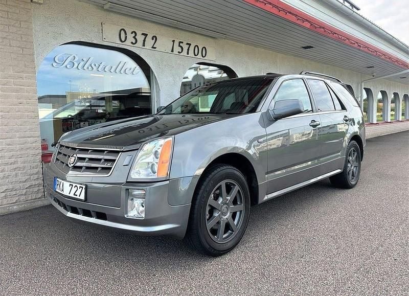 Begagnad Cadillac SRX 325 HK (239 kW) 2004 Grå SUV