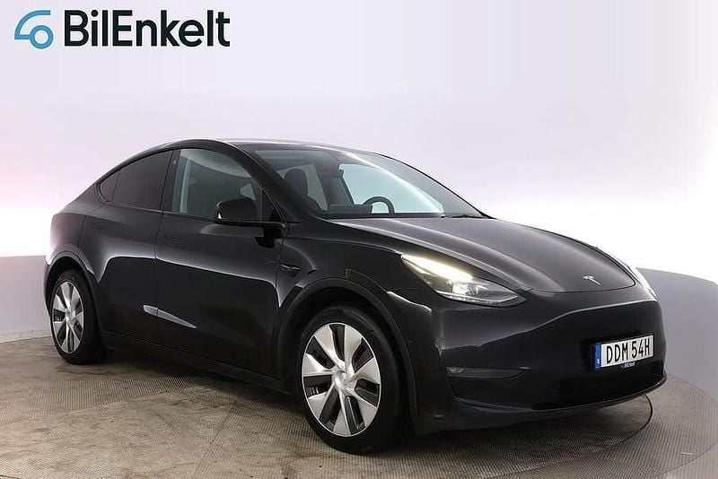 Svart Begagnad 2022 Tesla Model Y Long Range AWD SUV | 318 900 kr (Marknadspris) - Bild 1/4