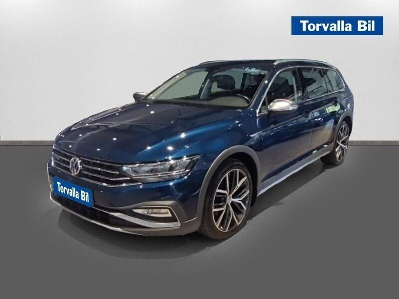 Blå Begagnad 2019 VW Passat Alltrack Kombi | 284 900 kr (Marknadspris) - Bild 1/4