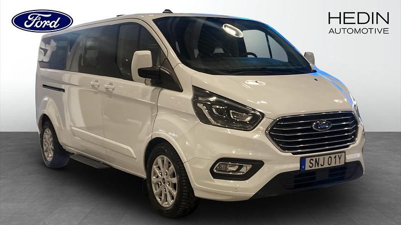 Begagnad Ford Tourneo Custom Titanium 170 HK (125 kW) 2023 Frozen white Van