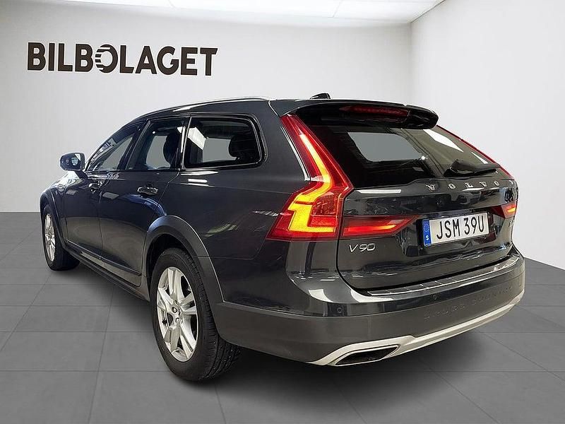 Begagnad Volvo V90 CC SE 190 HK (139 kW) 2019 Grå Kombi